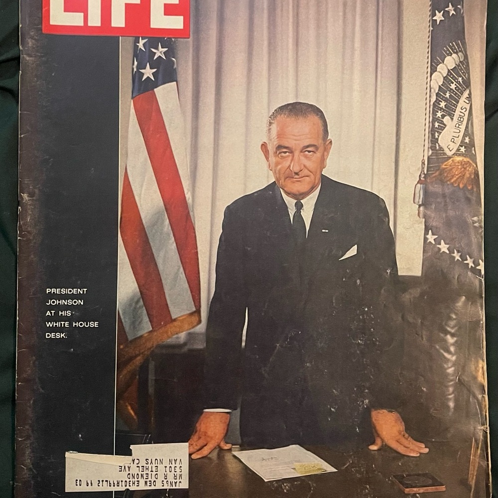 Vintage Life Magazine 1963 President Johnson White House Photographs VG